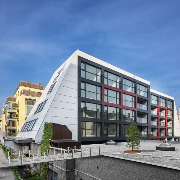 REZIDENCE WELLHOUSE